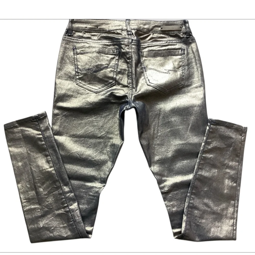 Almost Famous dazzling metallic